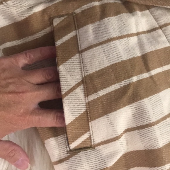 🆕EVERLANE *NWT*🆕 Plaid SHACKET CAMEL & IVORY size XXS - Picture 7 of 9